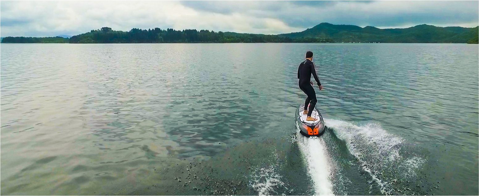 Tabla de surf eléctrica Carver X