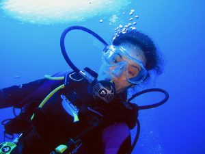  Federaciones y títulos en buceo